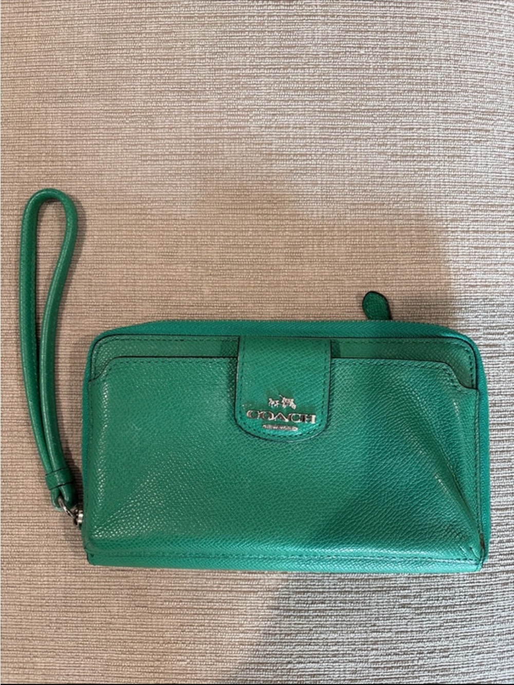 Coach Green Leather Wristlet Clutch with Logo Accent